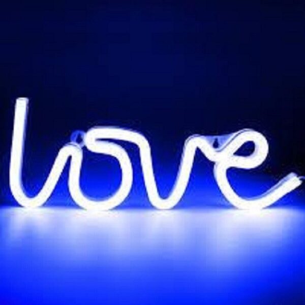 تابلو نئون فلکسی لاو  - LOVE- کد NEON120 -تابلو سازی رضا(پس کرایه)